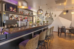thumbnail: Bar (on property)