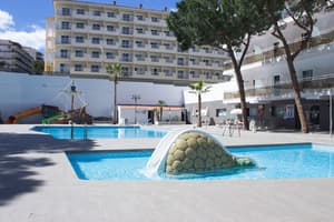 thumbnail: Pool