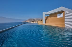 thumbnail: Rooftop pool