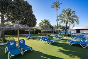thumbnail: Outdoor pool