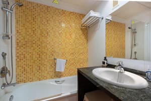 thumbnail: Bathroom