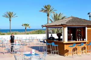 thumbnail: Bar (on property)