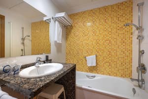 thumbnail: Bathroom