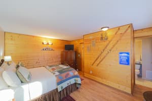 thumbnail: Interior