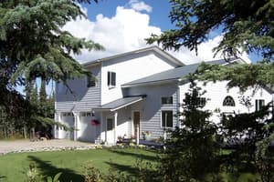 thumbnail: Exterior