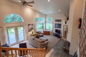 thumbnail: Interior detail