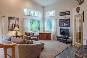thumbnail: Interior detail