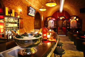 thumbnail: Bar (on property)