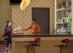 thumbnail: Bar (on property)