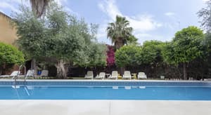 thumbnail: Outdoor pool