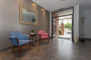 thumbnail: Interior entrance