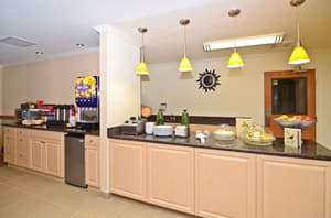 thumbnail: Breakfast area