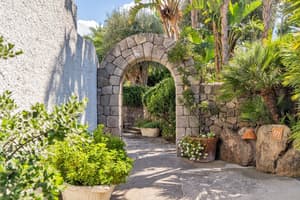 thumbnail: Garden