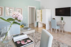 thumbnail: Living area