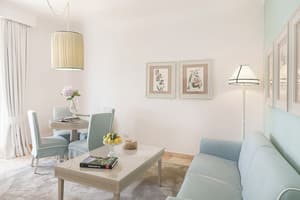 thumbnail: Living room