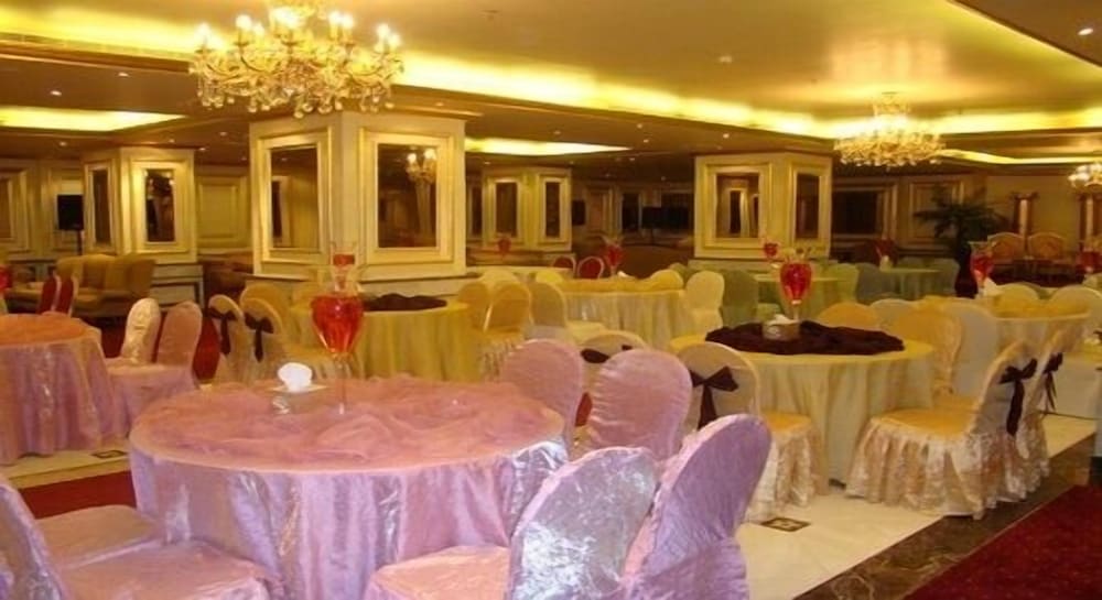 Restaurant-cafeteria