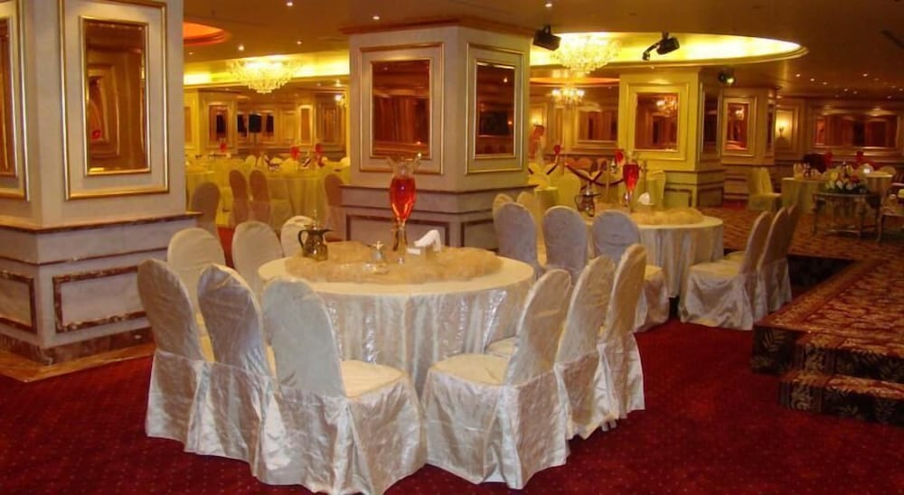 Restaurant-cafeteria