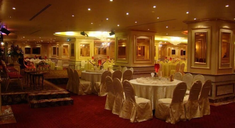 Restaurant-cafeteria