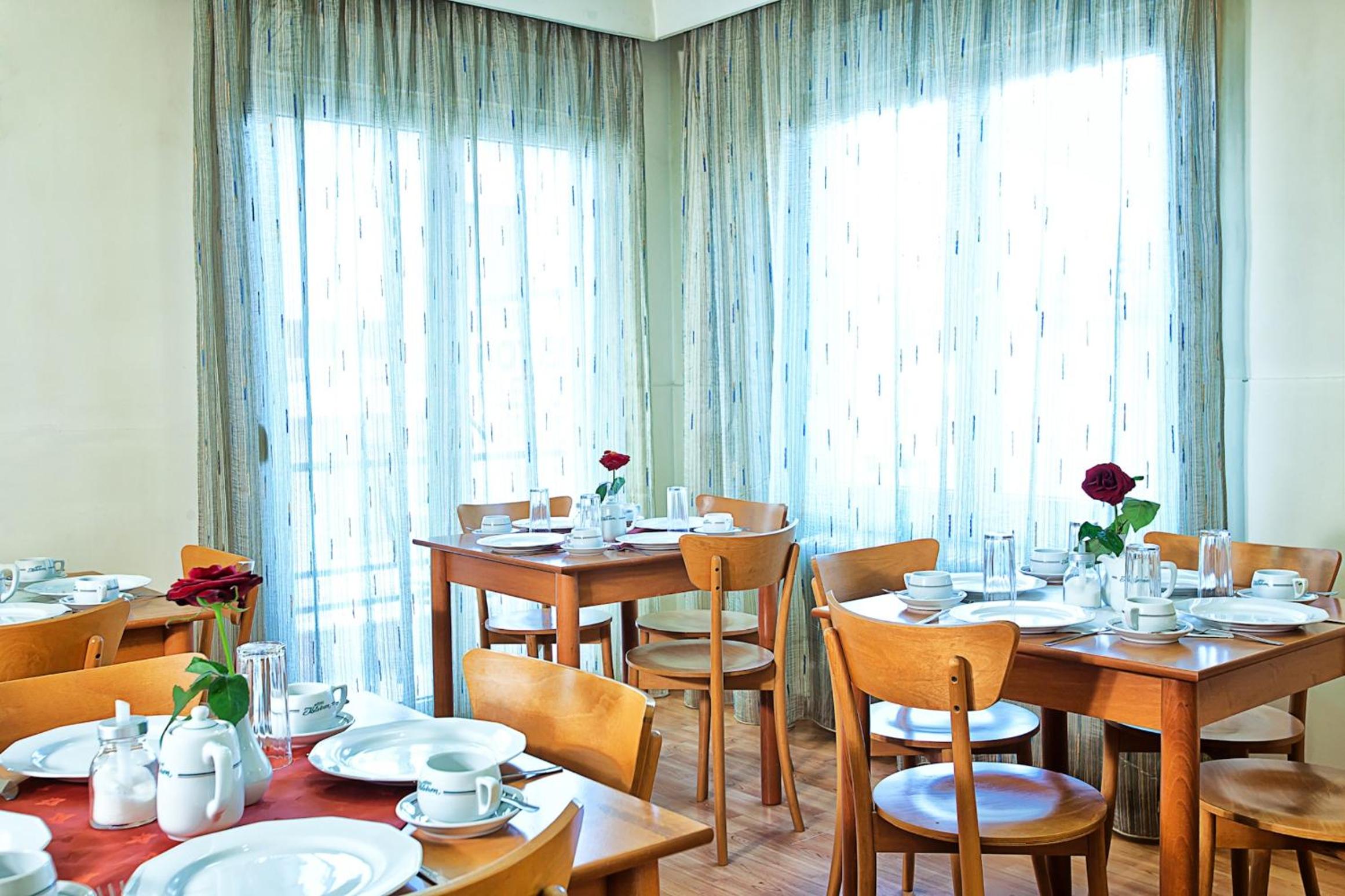 Restaurant-cafeteria