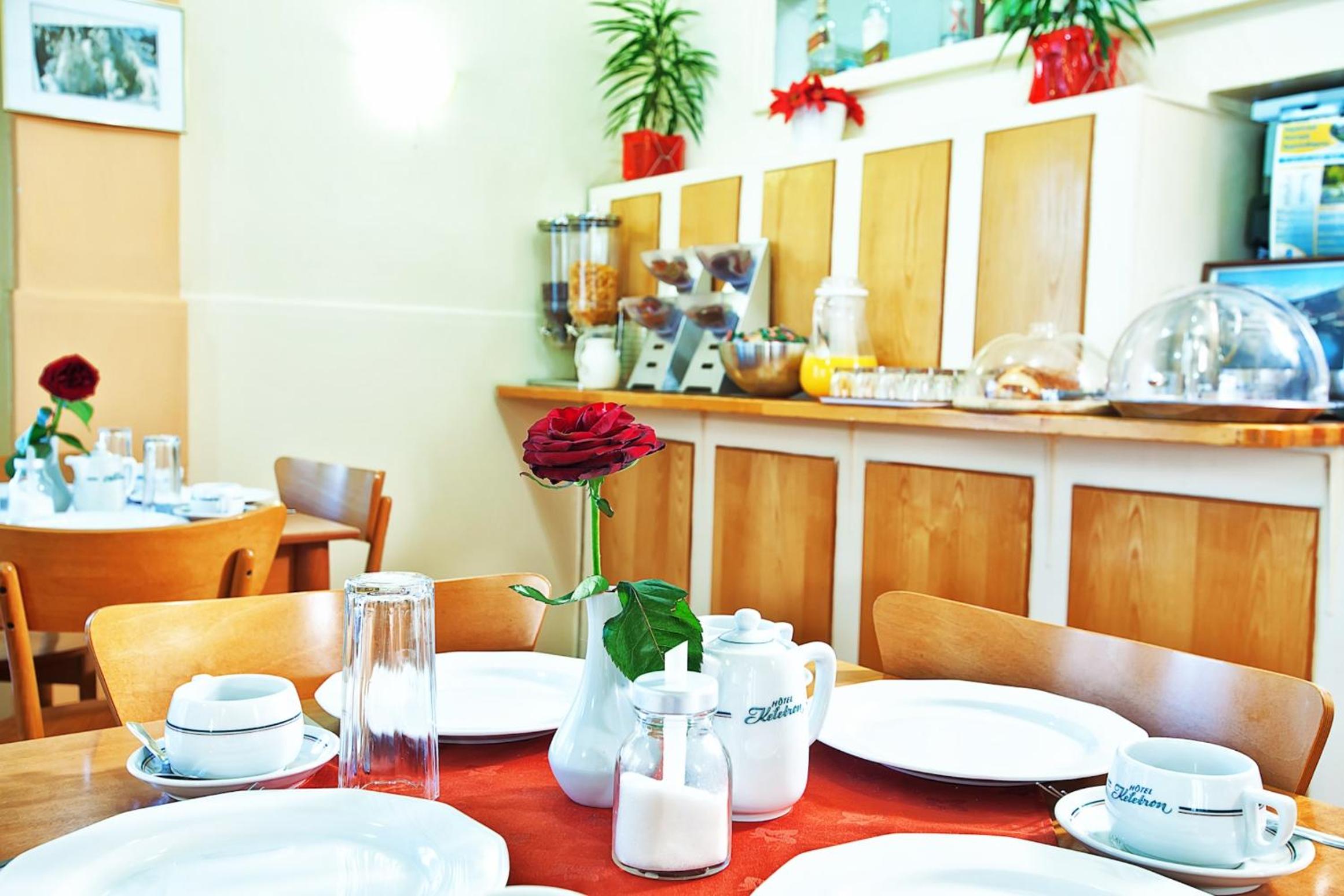 Restaurant-cafeteria