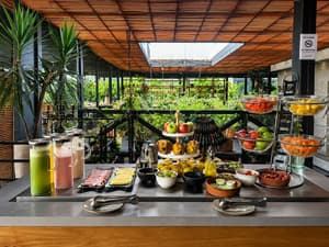 thumbnail: Restaurant