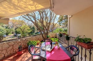 thumbnail: Terrace/patio