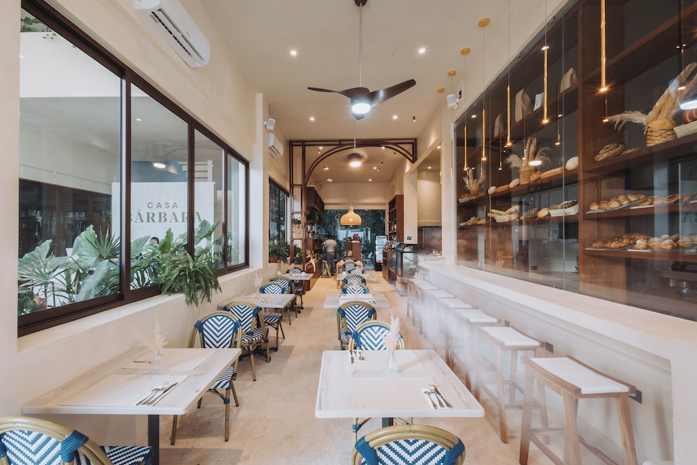 Restaurant-cafeteria