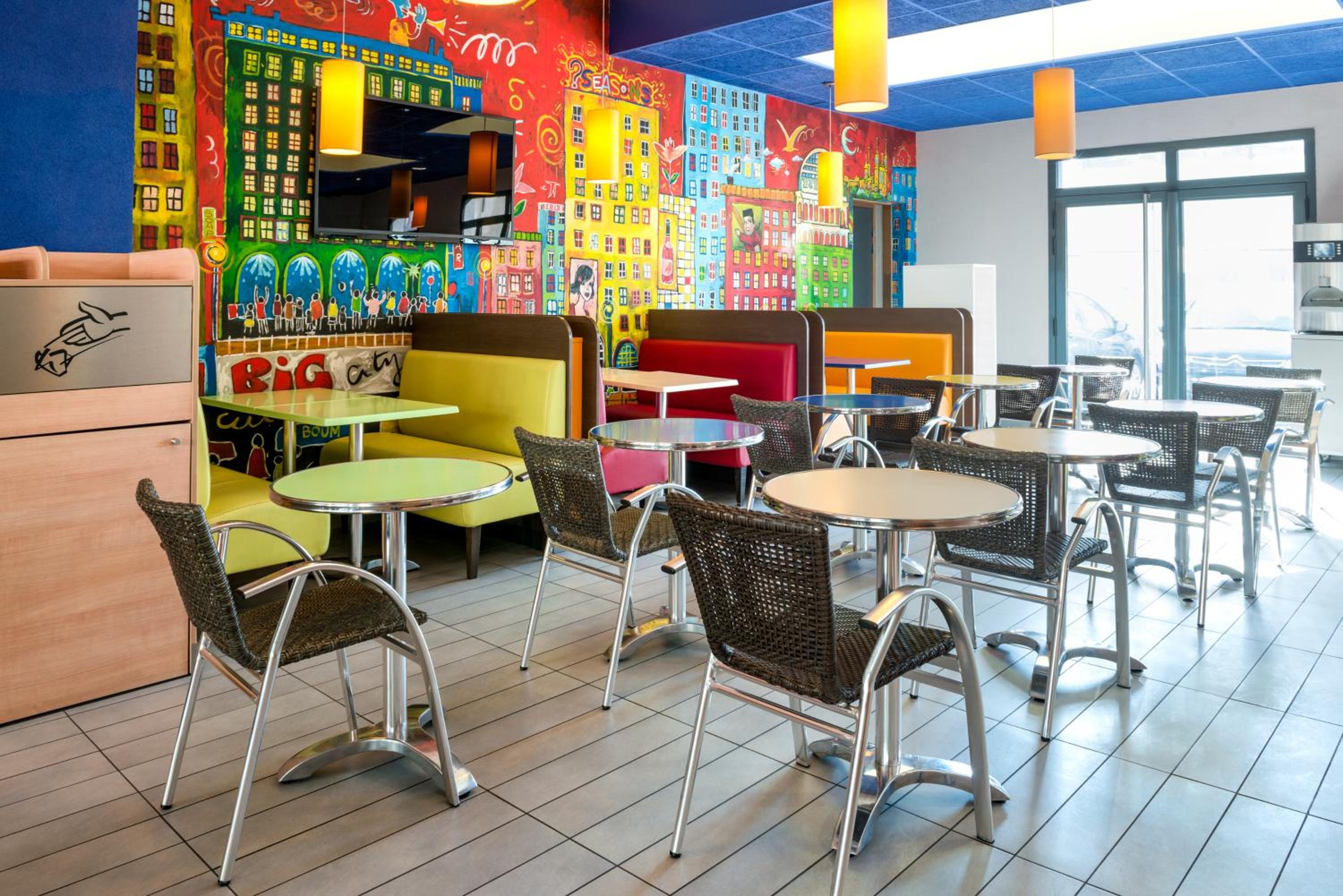 Restaurant-cafeteria