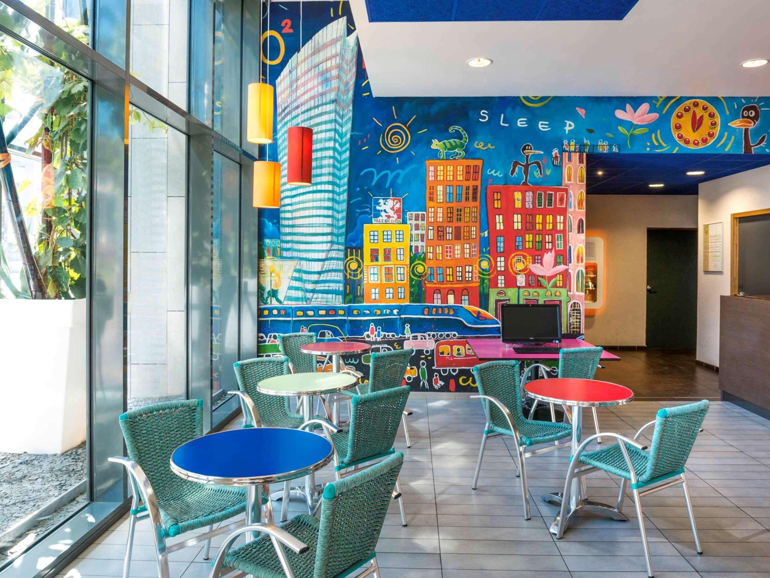 Restaurant-cafeteria