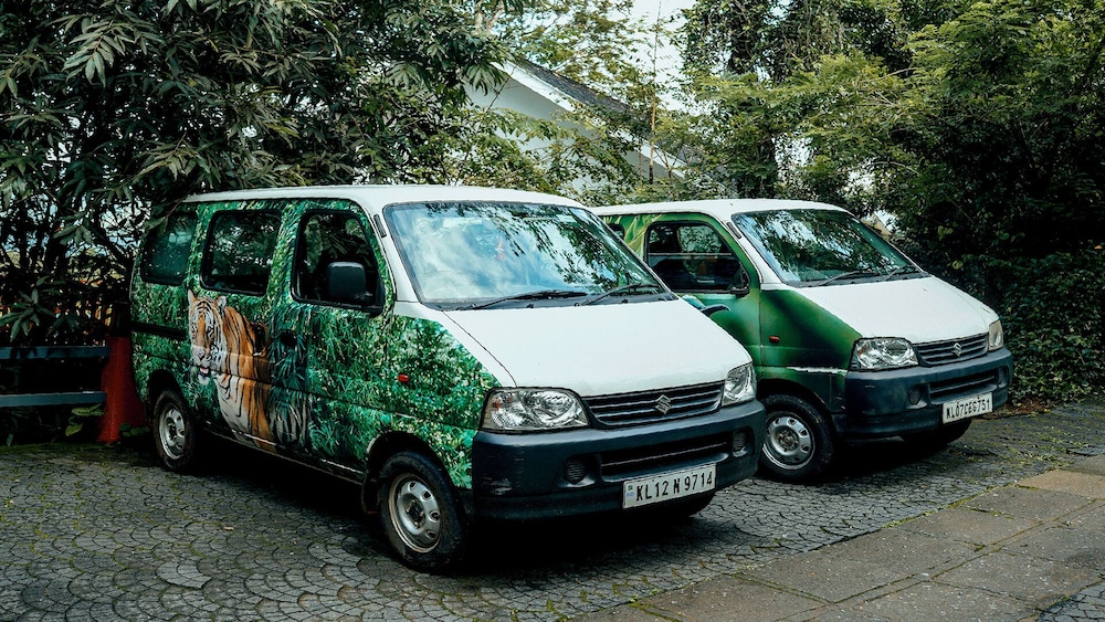 Theme park shuttle