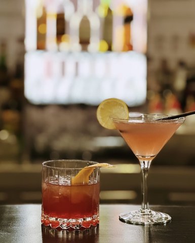 Restaurant & Bar