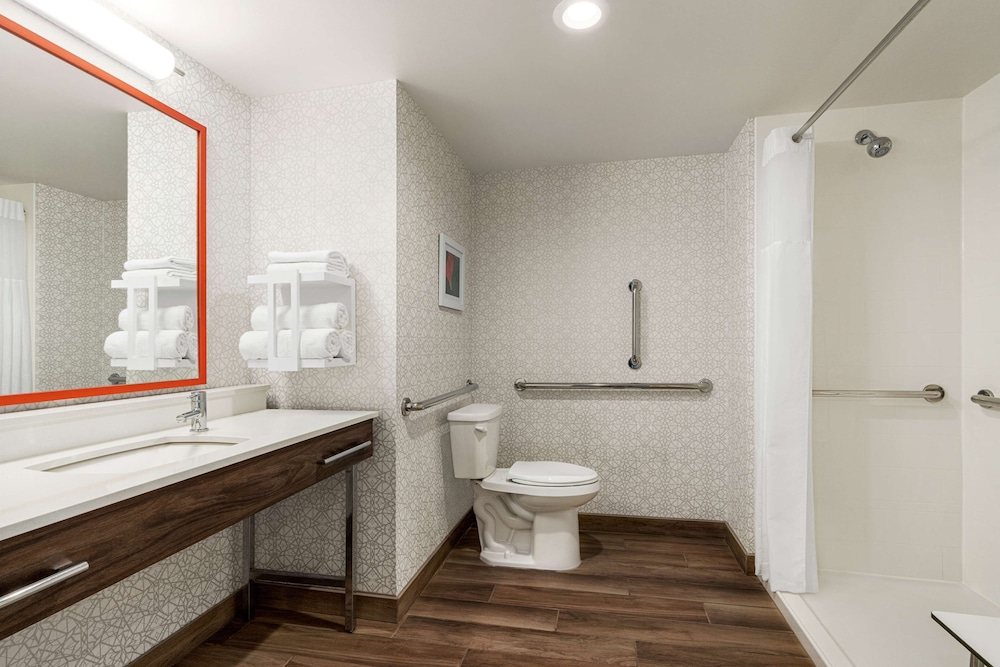 Bathroom shower