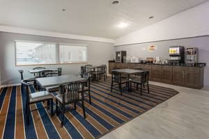 thumbnail: Breakfast area