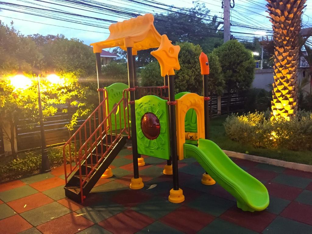 4389439_18012613450061337986.jpg
