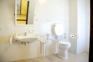 thumbnail: Bathroom