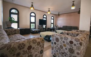 thumbnail: Lobby sitting area