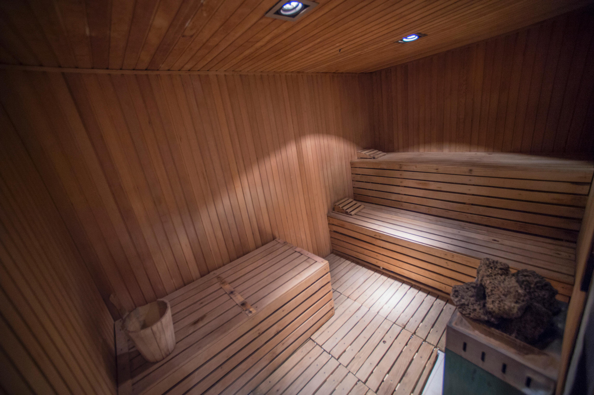 Swimming pool-spa