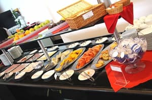 thumbnail: Restaurant
