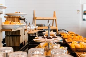 thumbnail: Breakfast area