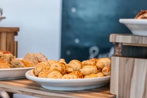 thumbnail: Breakfast area