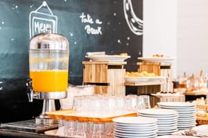 thumbnail: Breakfast area