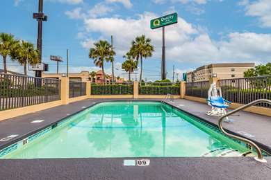 Pool,On-Site,Property Amenity,Recreation