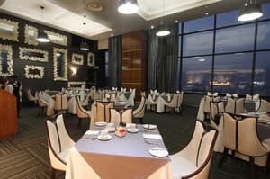thumbnail: Restaurant