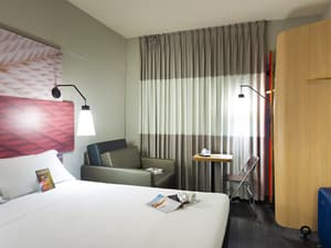 thumbnail: Room