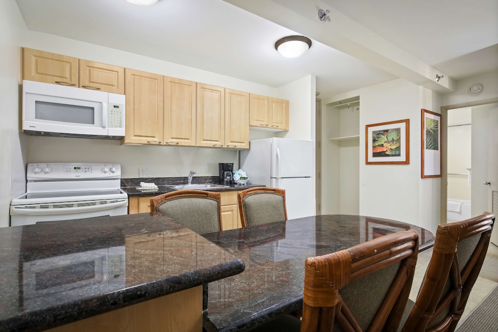 Private kitchenette