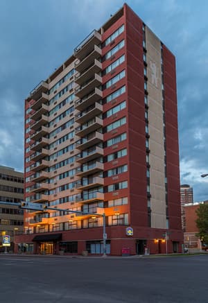 thumbnail: Exterior detail
