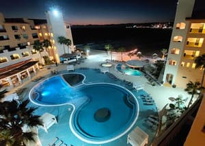 thumbnail: Pool