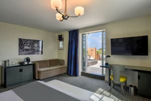 thumbnail: Room