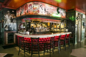 thumbnail: Bar (on property)