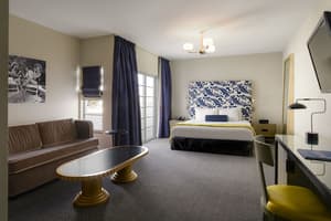 thumbnail: Room